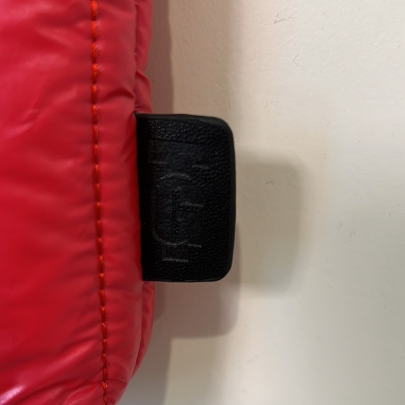 TG Quilted iPad Carrying Case - Picture 3 of 5